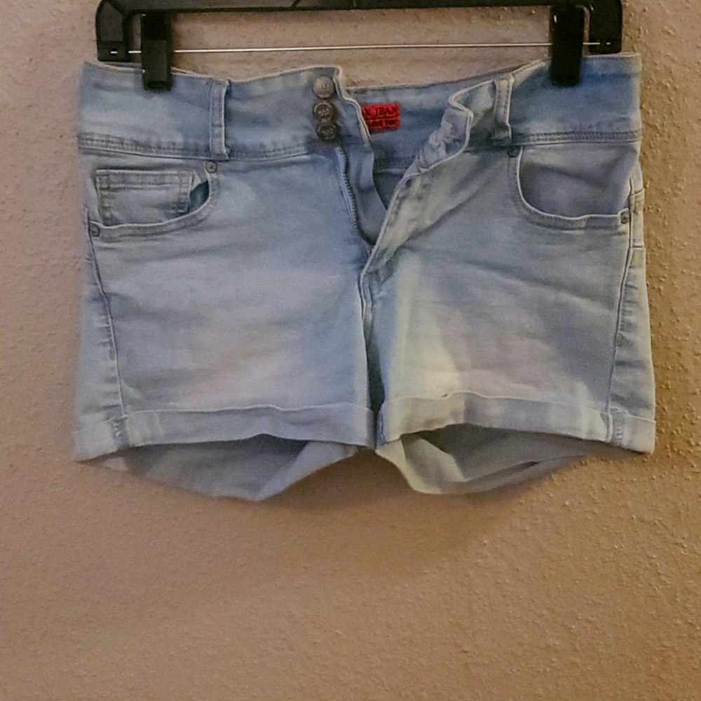 Lite blue faded Jean shorts